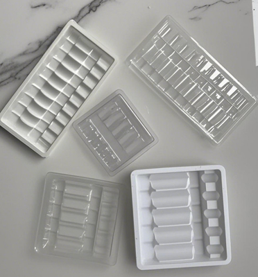 Şişelerin montajı için 1ml10 tepsiler