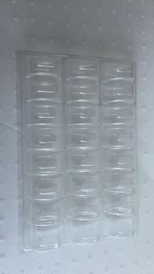 25 Gıda kalitesi PET ile Makaron Paketleme Tepsisi 0.55mm Kalınlığı ve Tekrar Kullanılabilir Tasarım