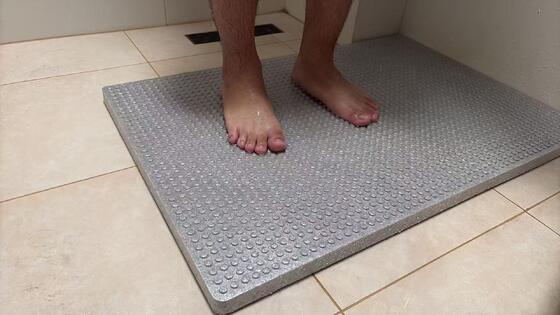 Mold Resistant Fast Drainage Shower Mat with Massage Bumps EPP Bath Mat Non Slip Mat for Bathroom Safety